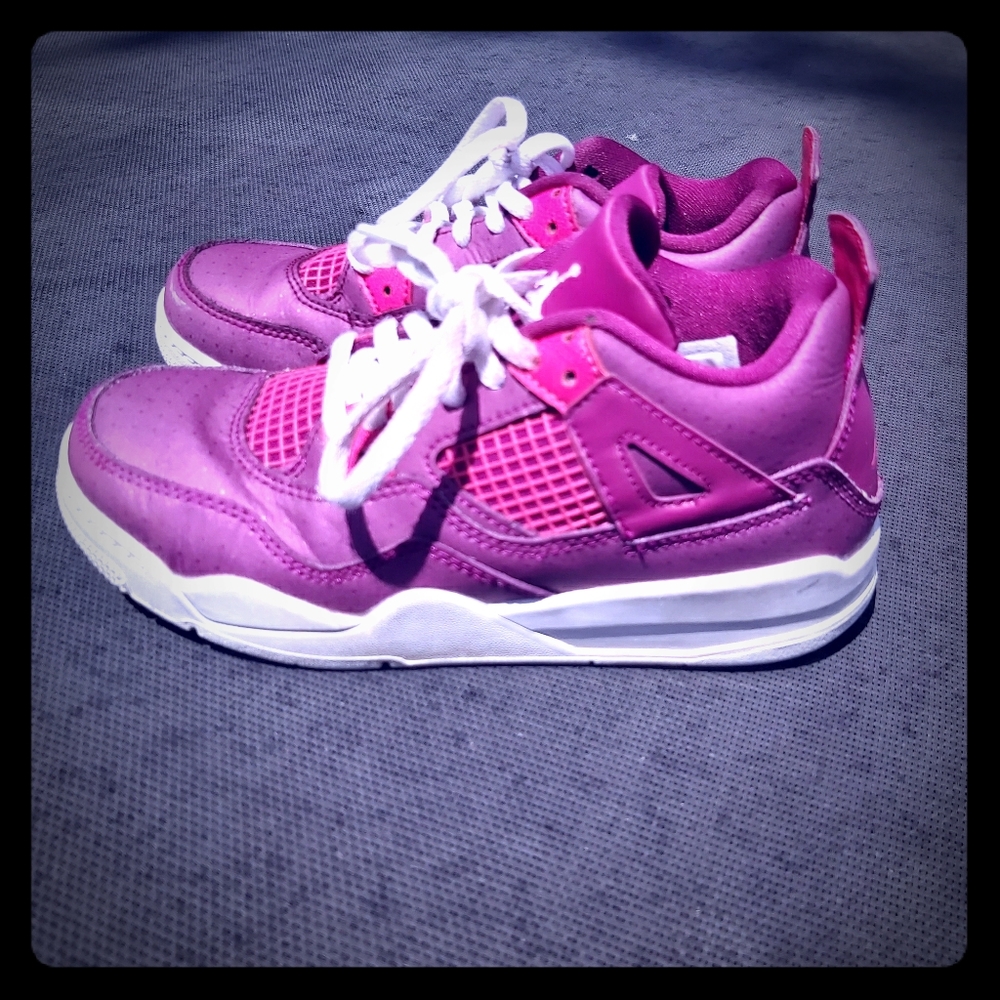 Jordan retro 4(True Berry/Rush Pink/White)